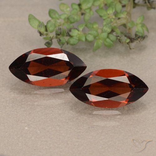 2.53ctw Natural Vermelho escuro Granada Piropo, Marquesa, VVS-VS