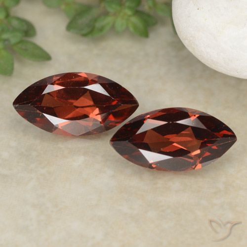 2.47ctw Natural Vermelho escuro Granada Piropo, Marquesa, VVS-VS