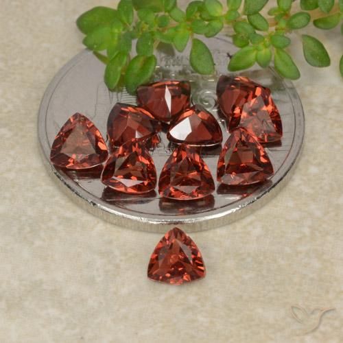Pedras preciosas de Granada Piropo Vermelho escuro natural de 2.95 ct, Trilhão, VS