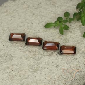 Pedras preciosas de Granada Piropo vermelho médio natural de 2.28 ct, Corte Octógono / Esmeralda, VS