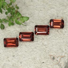 Pedras preciosas de Granada Piropo vermelho médio natural de 2.17 ct, Corte Octógono / Esmeralda, VVS-VS