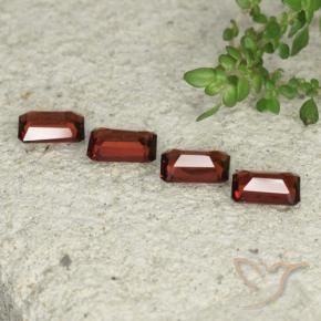 Pedras preciosas de Granada Piropo vermelho médio natural de 2.17 ct, Corte Octógono / Esmeralda, VVS-VS