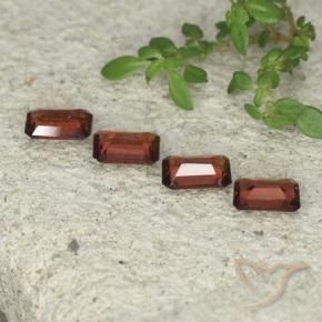 Pedras preciosas de Granada Piropo Vermelho escuro natural de 1.98 ct, Corte Octógono / Esmeralda, VS