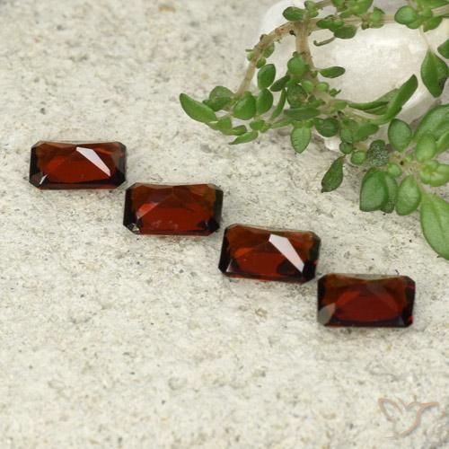 Pedras preciosas de Granada Piropo Sangria Tinto natural de 2.40 ct, Corte Octógono / Esmeralda, VVS-VS