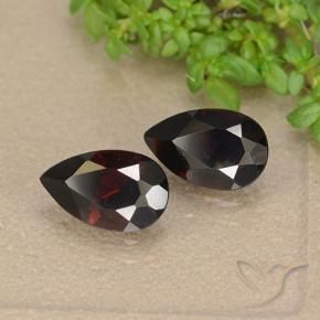 Pedras preciosas de Granada Piropo Vermelho escuro natural de 1.88 ct, Formato de pêra, VVS-VS