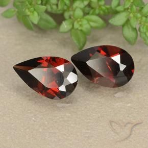 Pedras preciosas de Granada Piropo Vermelho escuro natural de 2.02 ct, Formato de pêra, VS
