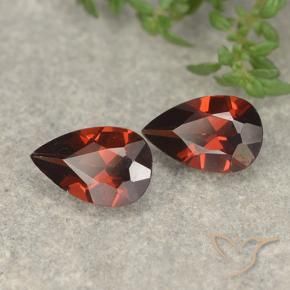 Pedras preciosas de Granada Piropo Vermelho escuro natural de 1.90 ct, Formato de pêra, VVS-VS