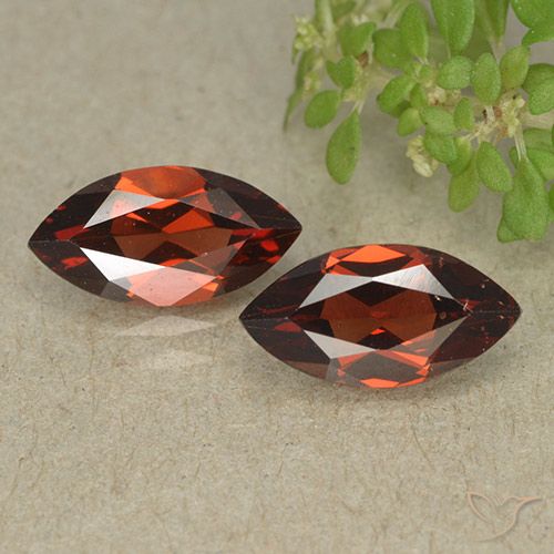 2.56ctw Natural Vermelho escuro Granada Piropo, Marquesa, VVS-VS