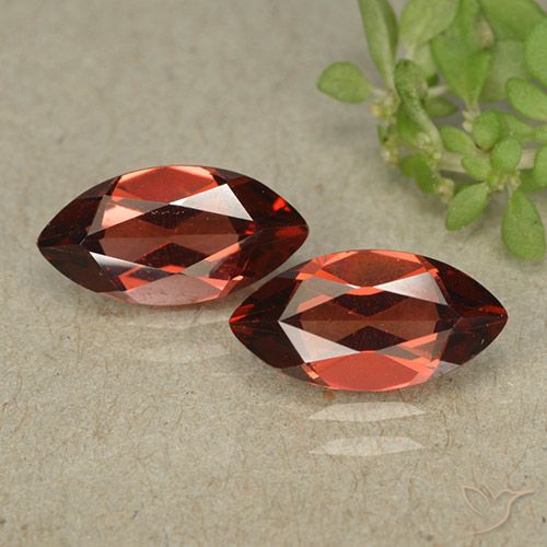 2.57ctw Natural vermelho médio Granada Piropo, Marquesa, VVS-VS