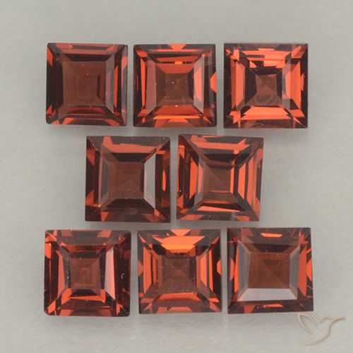 3.52ctw Natural Vermelho escarlate Granada Piropo, Quadrado, VVS-VS