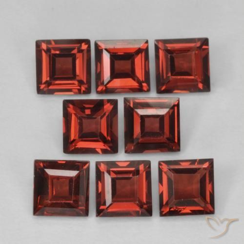 3.47ctw Natural Vermelho Escarlate Profundo Granada Piropo, Quadrado, VVS-VS