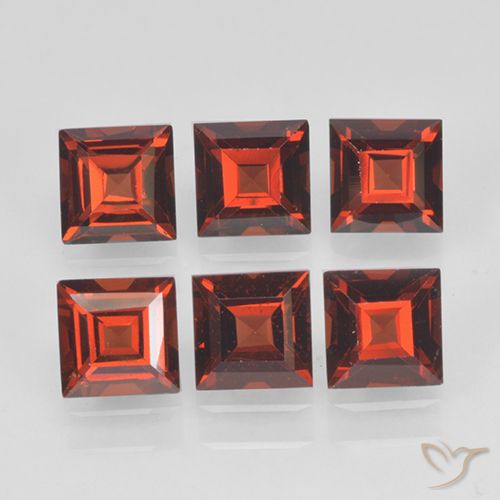 2.74ctw Natural Vermelho brilhante Granada Piropo, Quadrado, VVS-VS