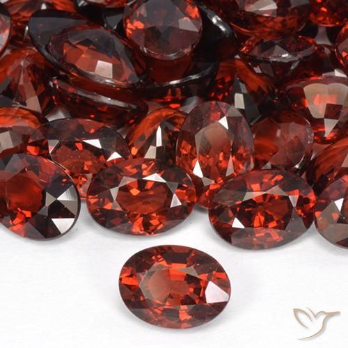 Granada Piropo Vermelho escarlate Natural 1.00ct, oval, VVS-VS
