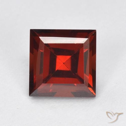 2.29ct Natural Vermelho escuro Granada Piropo, Quadrado, VVS-VS