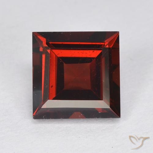 2.17ct Natural Vermelho escuro Granada Piropo, Quadrado, VVS-VS