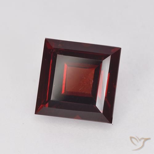 Granada Piropo Vermelho Sangue Profundo Natural 2.11ct, Quadrado, VVS-VS