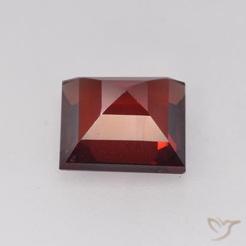 Granada Piropo Vermelho Sangue Profundo Natural 2.03ct, Quadrado, VVS-VS
