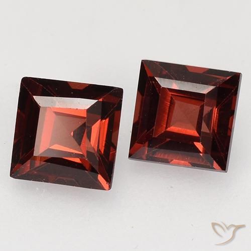 Pedras preciosas de Granada Piropo Vermelho Escarlate Profundo natural de 0.96 ct, Quadrado, VVS-VS