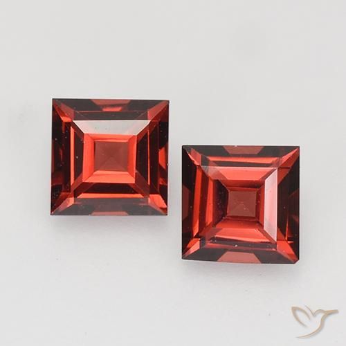 0.92ctw Natural Vermelho Escarlate Profundo Granada Piropo, Quadrado, VVS-VS