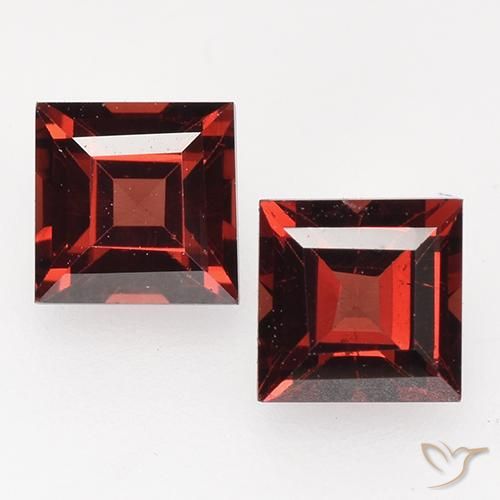 1.02ctw Natural Vermelho Sangue Profundo Granada Piropo, Quadrado, VVS-VS