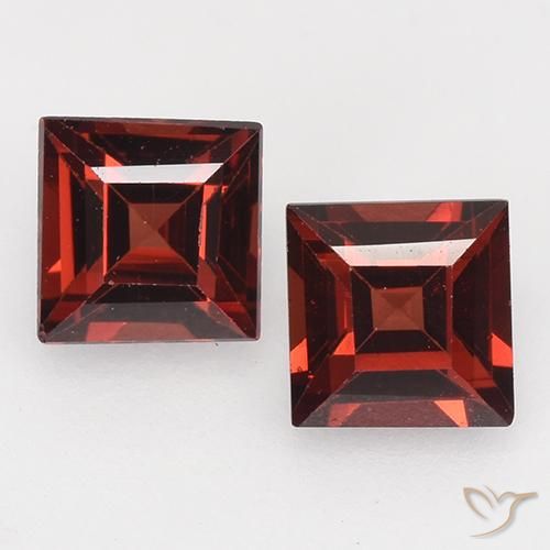 0.89ctw Natural Vermelho Sangue Profundo Granada Piropo, Quadrado, VVS-VS