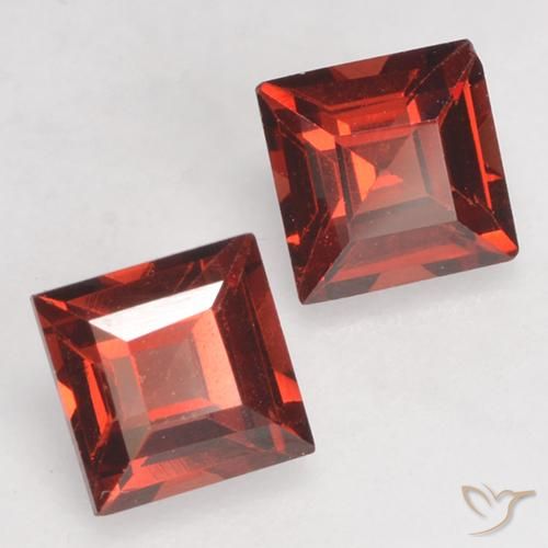 Pedras preciosas de Granada Piropo Vermelho escarlate natural de 0.98 ct, Quadrado, VVS-VS