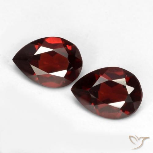 1.62ctw Natural Vermelho escuro Granada Piropo, Formato de pêra, VVS-VS