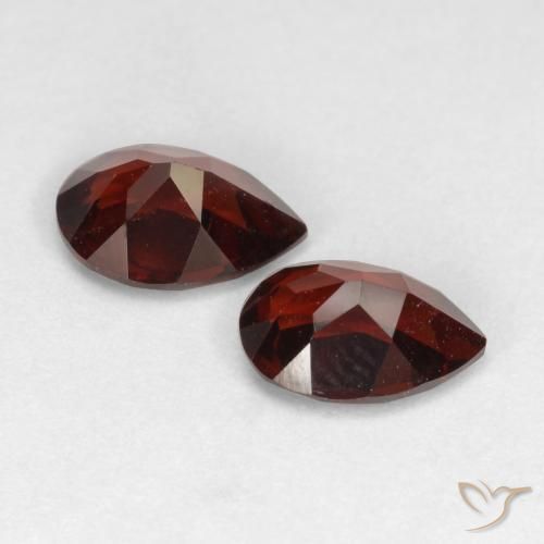 Pedras preciosas de Granada Piropo Vermelho escuro natural de 1.73 ct, Formato de pêra, VS