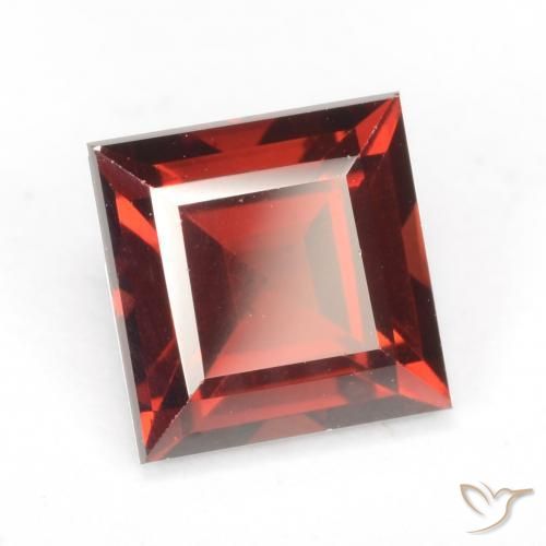 Granada Piropo vermelho médio Natural 2.19ct, Quadrado, VVS-VS