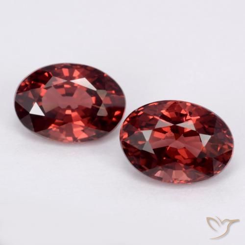 2.36ctw Natural Vermelho escuro Granada Piropo, oval, VS