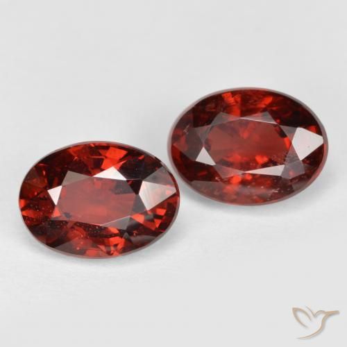 Pedras preciosas de Granada Piropo groselha vermelha natural de 2.33 ct, oval, VS