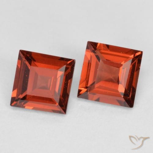 0.87ctw Natural Vermelho brilhante Granada Piropo, Quadrado, VS