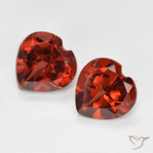 1.08ctw Natural Vermelho brilhante Granada Piropo, Coração, VS