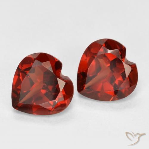 Pedras preciosas de Granada Piropo vermelho médio natural de 1.24 ct, Coração, VS