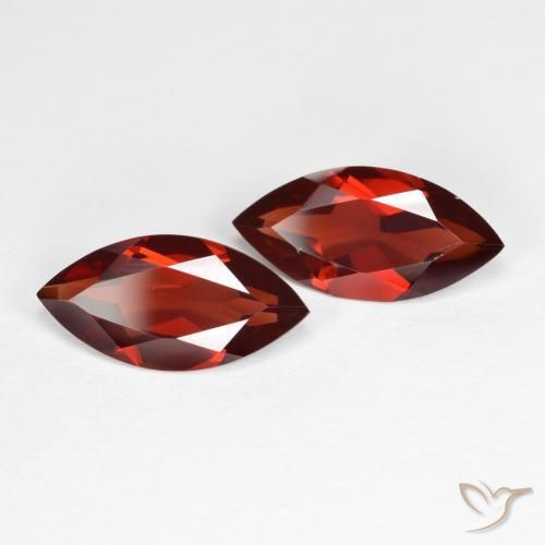 Pedras preciosas de Granada Piropo vermelho médio natural de 3.32 ct, Marquesa, VS