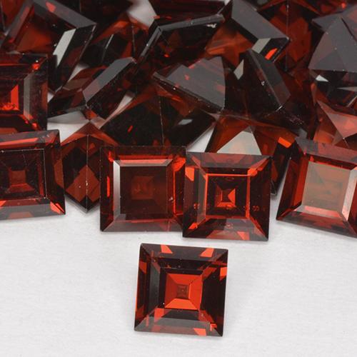 Granada piropo vermelho natural 1,47ct, quadrado, VVS-VS