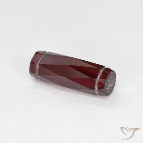 Granada Piropo Vermelho escuro Natural 1.48ct, Chique, VS