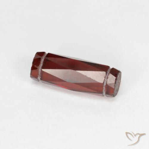 Granada Piropo Vermelho escuro Natural 1.38ct, Chique, VS