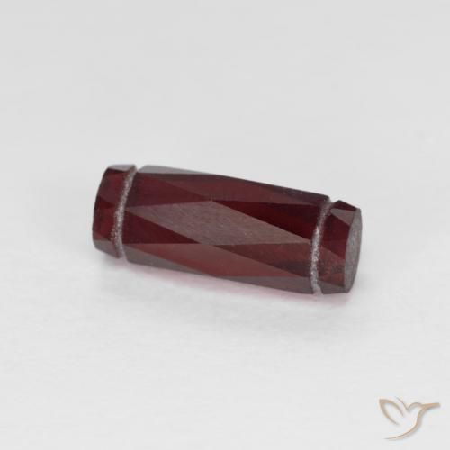 Granada Piropo Vermelho escuro Natural 1.56ct, Chique, VS