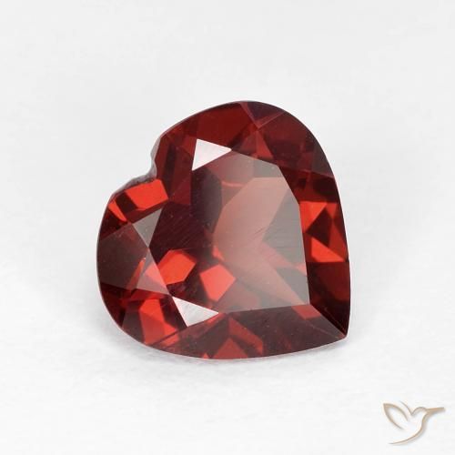Granada Piropo Vermelho escuro Natural 1.71ct, Coração, VVS