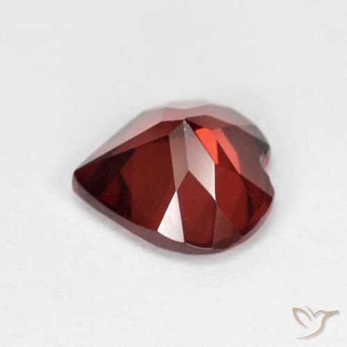 Granada Piropo vermelho médio Natural 1.83ct, Formato de coração, VVS
