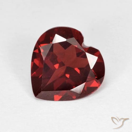 Granada piropo vermelho natural 1,85ct, formato de coração, VVS
