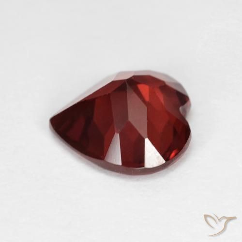 Granada piropo vermelho natural 1,85ct, formato de coração, VVS