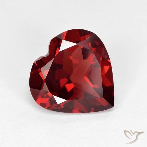 Granada piropo vermelho natural 1,92ct, formato de coração, VVS