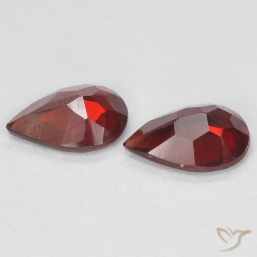 Pedras preciosas de Granada Piropo Vermelho escuro natural de 1.22 ct, Formato de pêra, VVS-VS