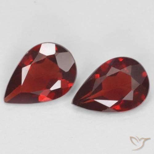 Pedras preciosas de Granada Piropo Vermelho escuro natural de 1.23 ct, Formato de pêra, VVS-VS