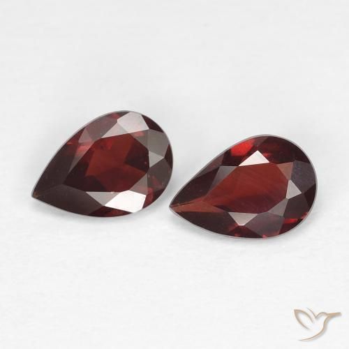 1.27ctw Natural Vermelho Sangue Profundo Granada Piropo, Formato de pêra, VS