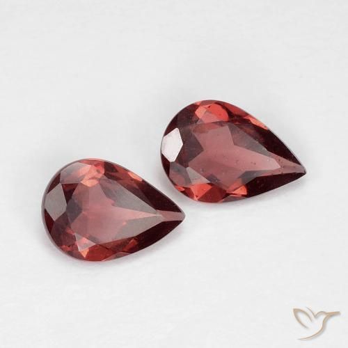 Pedras preciosas de Granada Piropo Vermelho Escarlate Profundo natural de 1.22 ct, Formato de pêra, VS