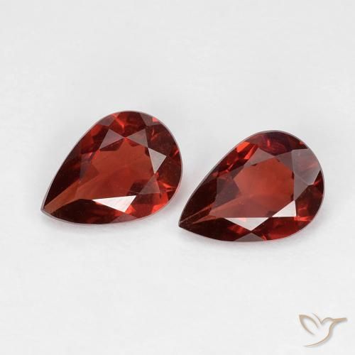 1.32ctw Natural Vermelho escuro Granada Piropo, Formato de pêra, VVS-VS