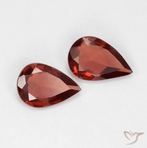 Pedras preciosas de Granada Piropo Vermelho Escarlate Profundo natural de 1.14 ct, Formato de pêra, VVS-VS